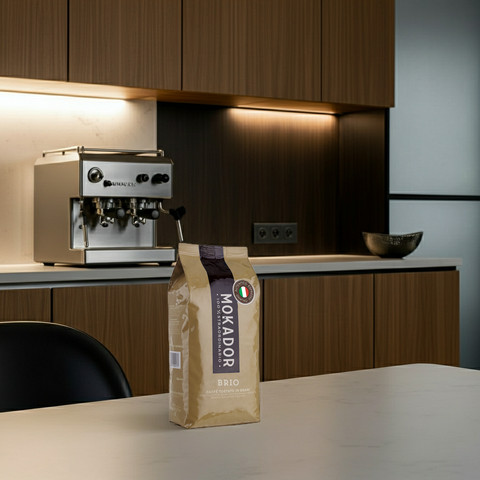 Kaffeebohnen 1kg Mokador Brio: Die perfekte 60-40 Mischung für starken Cappuccino im Vollautomaten.