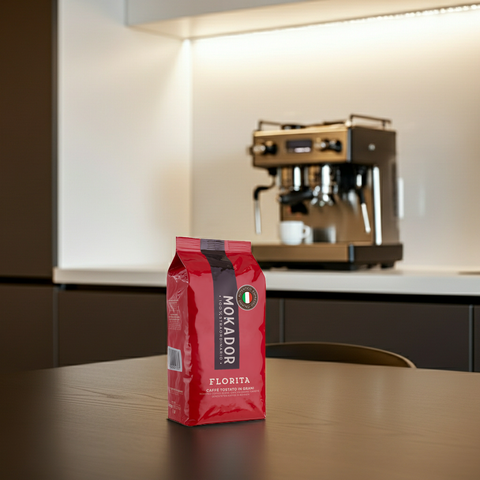 Mokador Florita 80/20 Kaffeebohnen 1kg: Ganzbohne mit samtig-weicher Textur und dezenter Kakaonote.