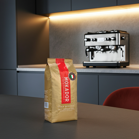 Mokador Gran Miscela 1kg Schweiz: Italienischer Spitzenkaffee mit Nuancen von Kakao und Blumen.